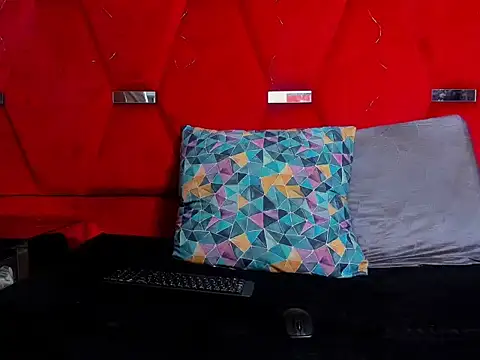 Emmaanddarling online show from 11-22-25, 12:59