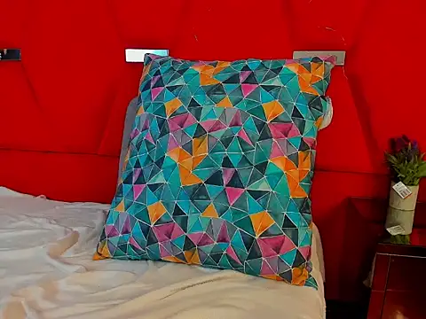 Emmaanddarling online show from 11-13-25, 02:54