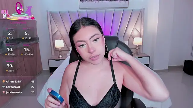 Maya vexx online show from 12-14-25, 08:36