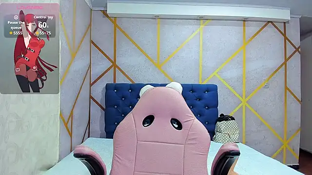  vaiolet owo online show from 02-06-26, 05:36