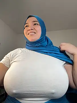 sweetmuslim01 online show from 02-17-25, 09:21