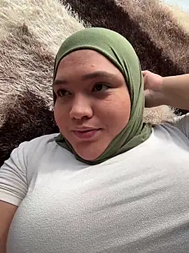 sweetmuslim01 online show from 04-16-26, 09:39