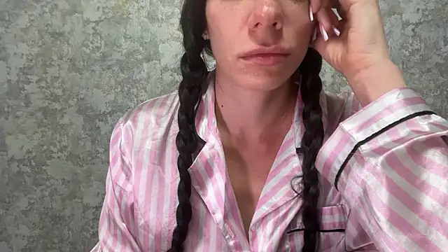 Angelinaa19 online show from 04-21-26, 08:59