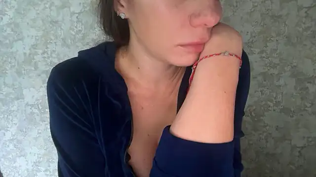 Angelinaa19 online show from 04-21-26, 08:32