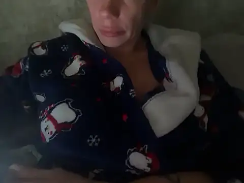 Angelinaa19 online show from 11-17-25, 08:40