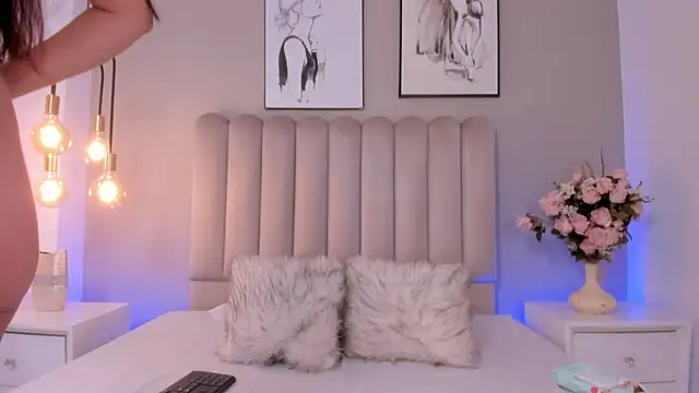 EmilyMiller 22 online show from 11-19-25, 11:32