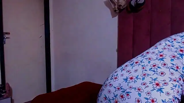 Nikistickyxx25 online show from 04-20-26, 01:13