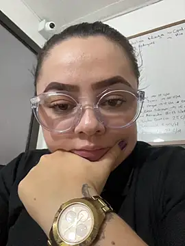 cleo wale  online show from 11-10-25, 10:48