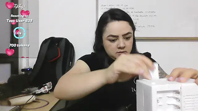 cleo wale  online show from 12-16-25, 10:47