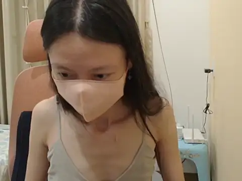 Lil-Cherries online show from 04-20-26, 03:13