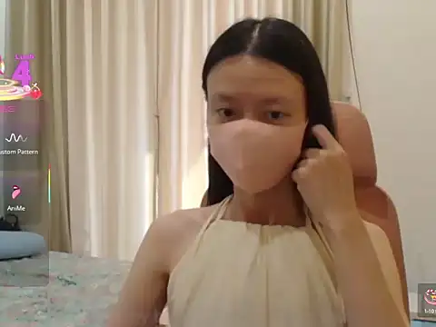 Lil-Cherries online show from 12-18-25, 03:00