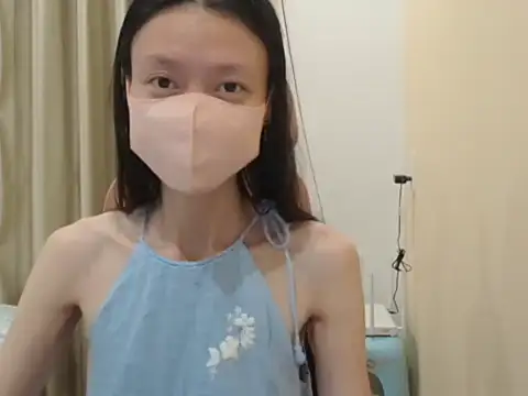 Lil-Cherries online show from 04-09-26, 02:01