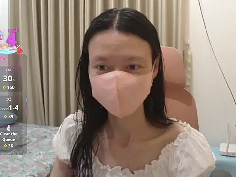 Lil-Cherries online show from 11-23-25, 10:58