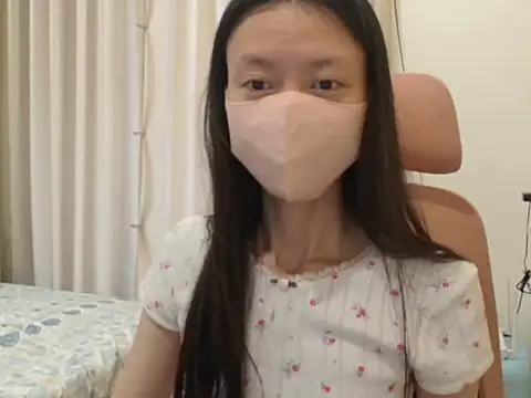 Lil-Cherries online show from 03-21-26, 06:36