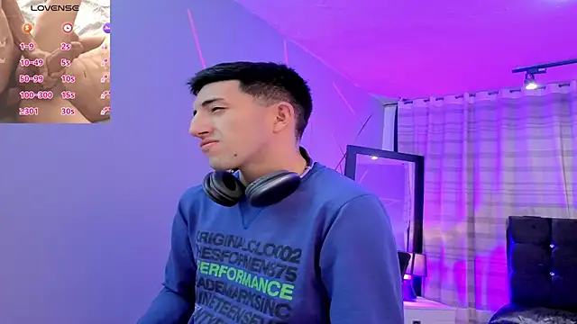 Un Sluttyy online show from 12-15-25, 11:27