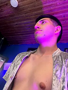 Snapshot of Un_Sluttyy chatting on 11-08-25, 12:25 Un Sluttyy online show from 11-08-25, 12:25