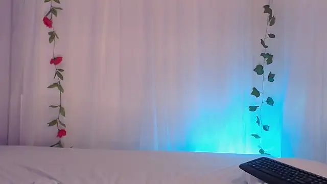 Belladonna lips online show from 06-11-26, 03:36
