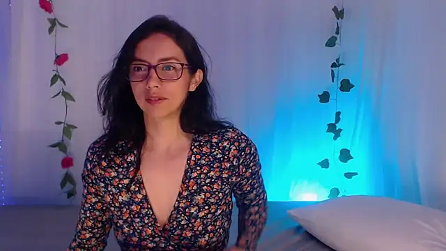 Belladonna lips online show from 06-10-26, 03:41