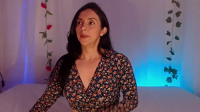 Belladonna lips online show from 06-04-26, 12:59