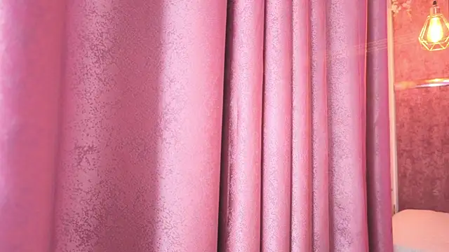 AuroraLanee  online show from 01-12-26, 06:47