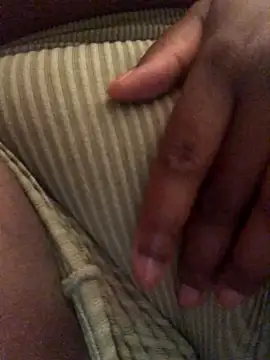 Snapshot of Fxncymuse chatting on 11-07-25, 04:11 Fxncymuse online show from 11-07-25, 04:11