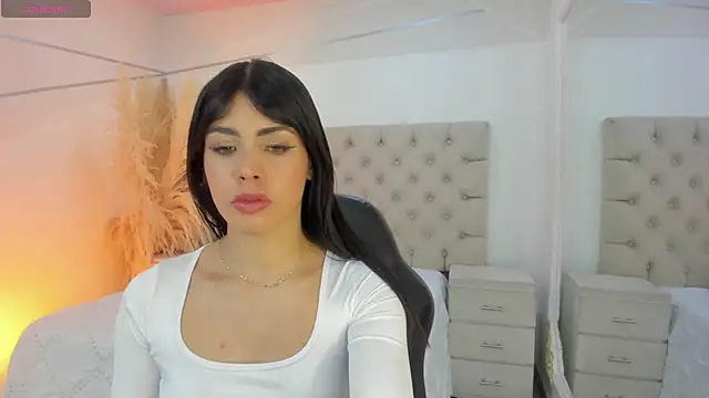 ZarinaWynne online show from 12-15-25, 08:58