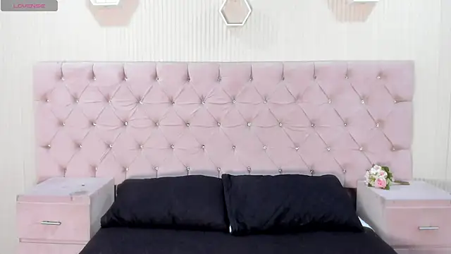 Snapshot of ZarinaWynne chatting on 07-02-26, 01:39 ZarinaWynne online show from 07-02-26, 01:39