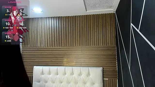 ZarinaWynne online show from 04-12-26, 01:25