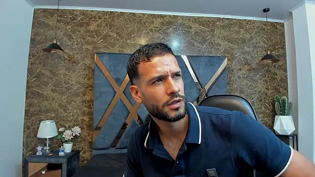 Snapshot of Jacob_Benelli chatting on 02-07-26, 11:35 Jacob Benelli online show from 02-07-26, 11:35