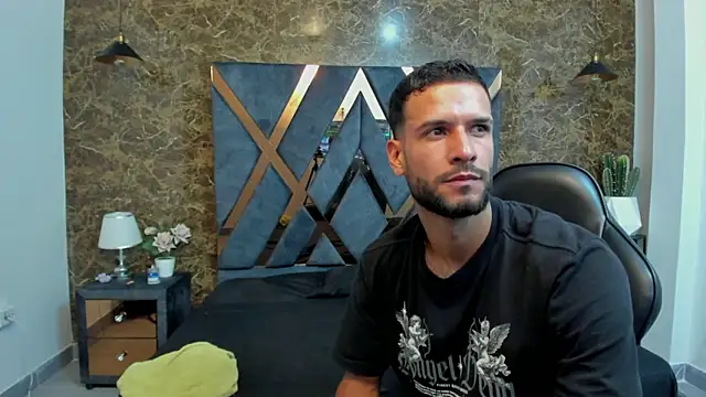 Snapshot of Jacob_Benelli chatting on 02-09-26, 11:25 Jacob Benelli online show from 02-09-26, 11:25