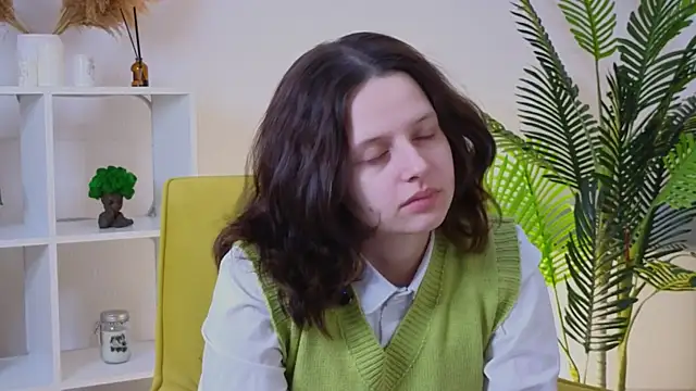 Snapshot of MorganTubbs chatting on 11-08-25, 08:18 MorganTubbs online show from 11-08-25, 08:18