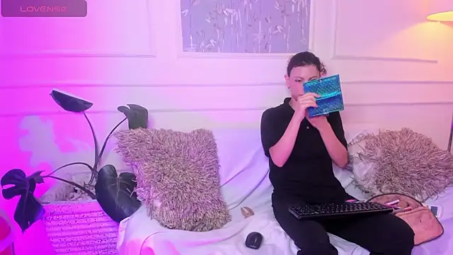 AliceMadnes online show from 04-16-26, 03:02