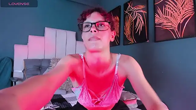 AliceMadnes online show from 01-08-26, 01:55