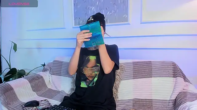 AliceMadnes online show from 03-01-26, 12:49