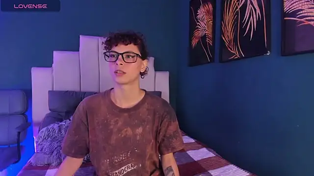 AliceMadnes online show from 02-26-26, 01:00