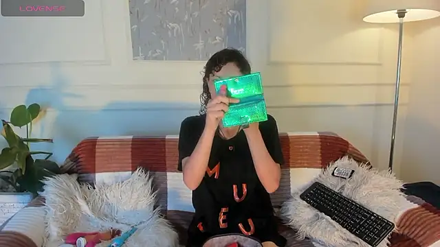 AliceMadnes online show from 01-17-26, 02:53