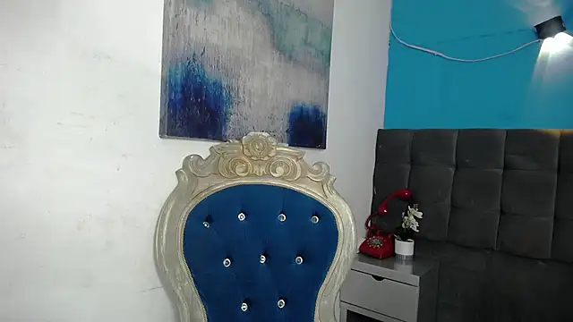 Snapshot of Aliis_Love chatting on 11-16-25, 08:24 Aliis Love online show from 11-16-25, 08:24