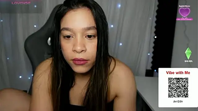 Snapshot of Lys_rose chatting on 11-14-25, 05:55 Lys rose online show from 11-14-25, 05:55