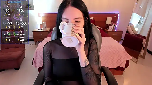 Neo sarah  online show from 04-24-26, 03:30