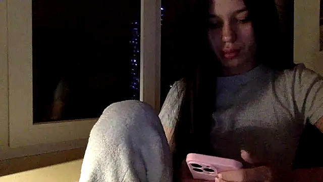 Snapshot of StarSecret chatting on 11-07-25, 09:19 StarSecret online show from 11-07-25, 09:19