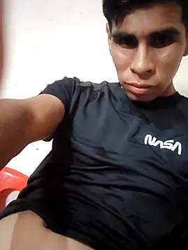 Snapshot of Jorge111235 chatting on 11-08-25, 10:24 Jorge111235 online show from 11-08-25, 10:24