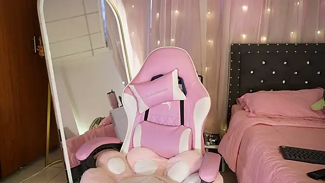 Missara  online show from 03-21-26, 07:07