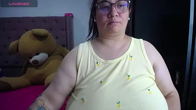 Snapshot of kattybbwbigboobs_ chatting on 06-29-26, 06:09 kattybbwbigboobs online show from 06-29-26, 06:09