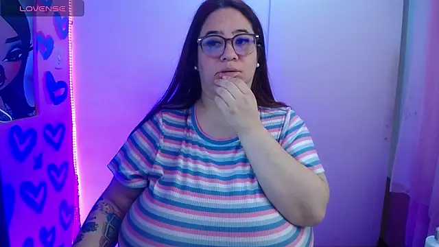 Snapshot of kattybbwbigboobs_ chatting on 07-16-26, 08:39 kattybbwbigboobs online show from 07-16-26, 08:39