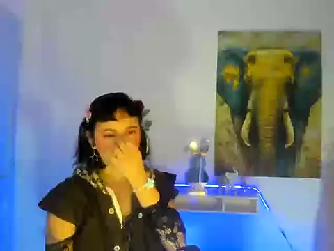 Hollysquirtx online show from 11-07-25, 01:15