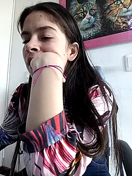 Snapshot of emilygrooe chatting on 02-14-26, 06:30 emilygrooe online show from 02-14-26, 06:30