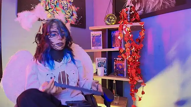 luxiel  online show from 02-14-26, 10:32