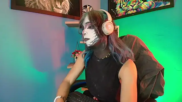 luxiel  online show from 02-27-26, 10:20