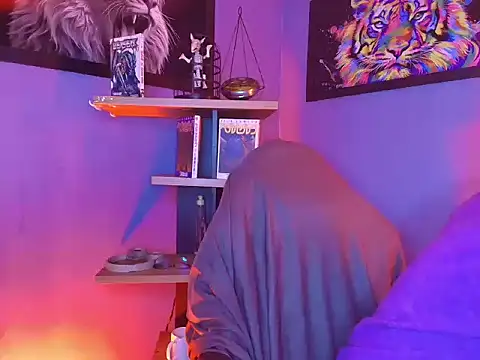 luxiel  online show from 02-10-26, 11:48