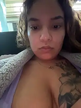 Snapshot of Brattybabexxx chatting on 11-08-25, 04:54 Brattybabexxx online show from 11-08-25, 04:54